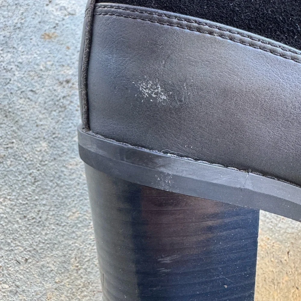 UGG Redwood Black Waterproof Black Boots